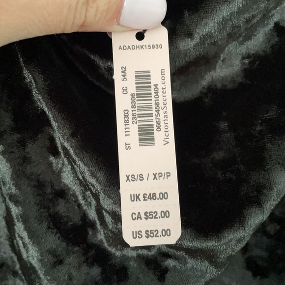 NWT Victoria’s Secret Velour Bodysuit - Picture 6 of 6